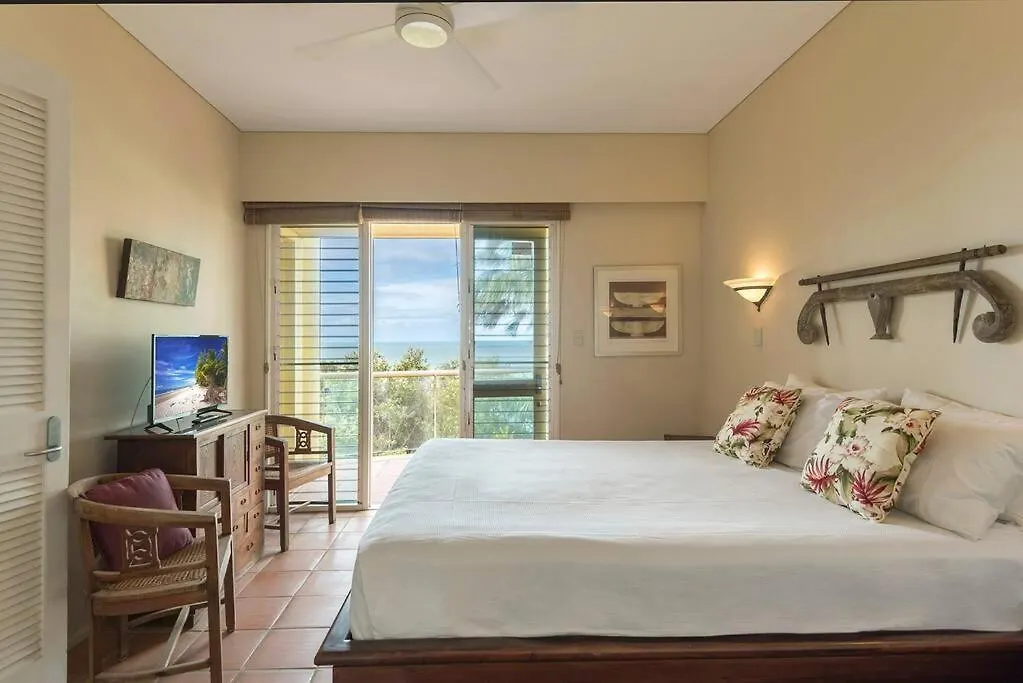 Hill Apartment No.6 - Stunning Coral Sea Views Port Douglas